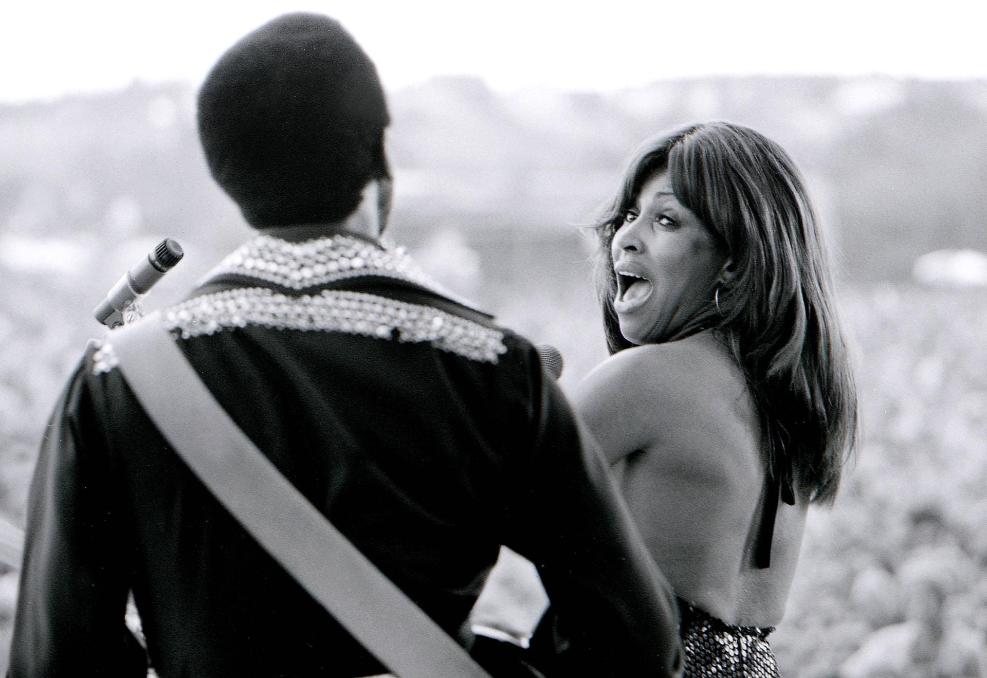 Ike & Tina Turner: Das Paar war in den Sechzigern und frühen Siebzigern als Duo erfolgreich. Ende der Siebziger verließ Tina Turner ihren Mann, der ihr gewalttätig war. 1978 wurde die Ehe geschieden. Die Sängerin feierte später als Solokünstlerin riesige Erfolge. Ike Turner starb 2007.