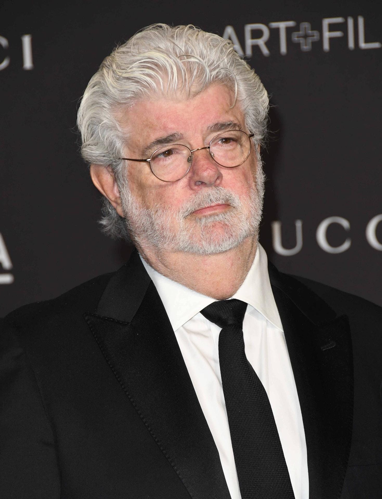 George Lucas: Der "Star Wars"-Schöpfer wollte seinen Militärdienst im Vietnamkrieg antreten, als sich herausstellte, dass er an Diabetes leidet. Er wurde als untauglich eingestuft. Danach feierte er als Produzent, Drehbuchautor und Regisseur Erfolge.