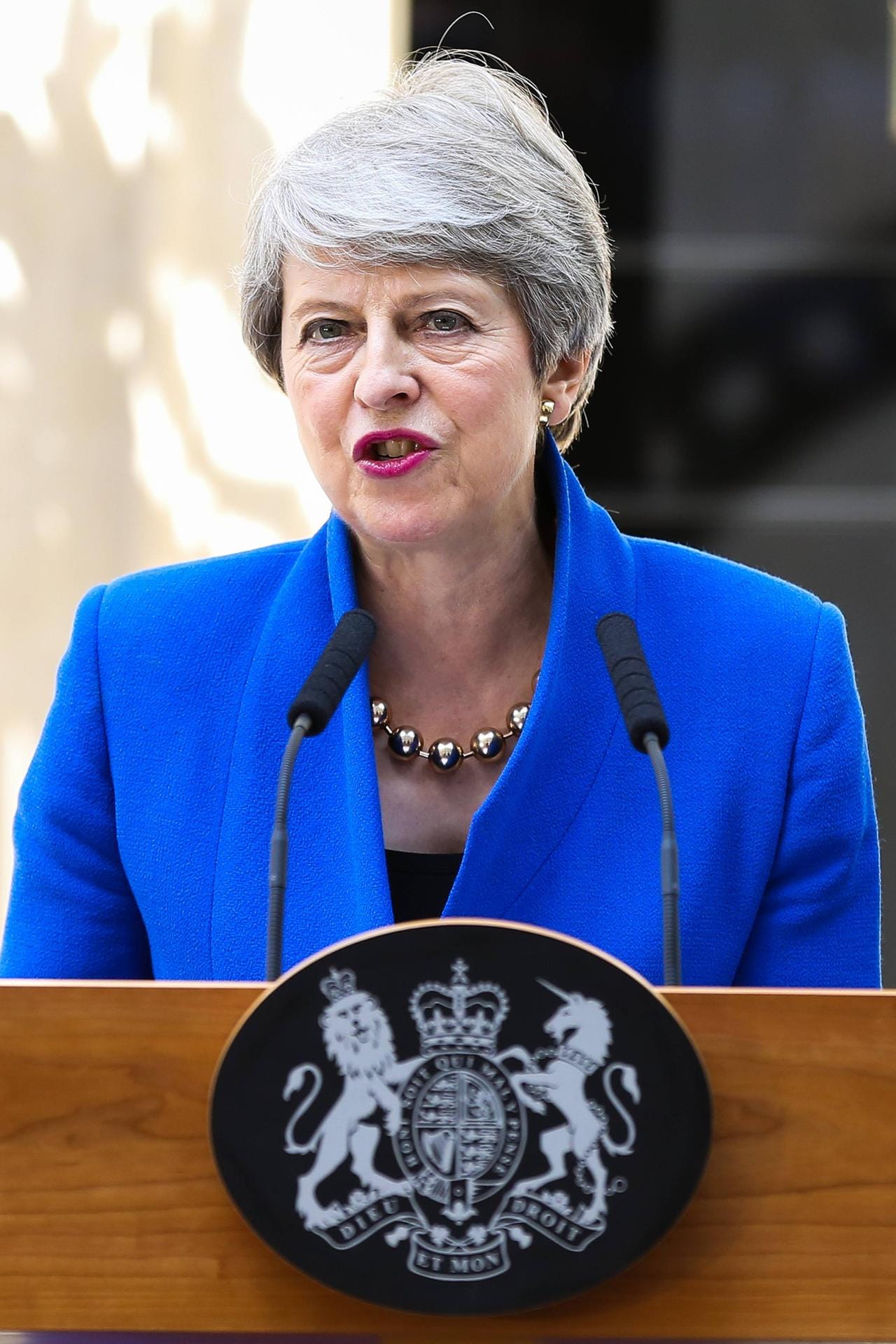 Theresa May: Großbritanniens ehemalige Premierministerin bekam ihre Diabetes-Diagnose 2012. Laut "The Times" muss sie täglich fünf Mal Insulin spritzen.