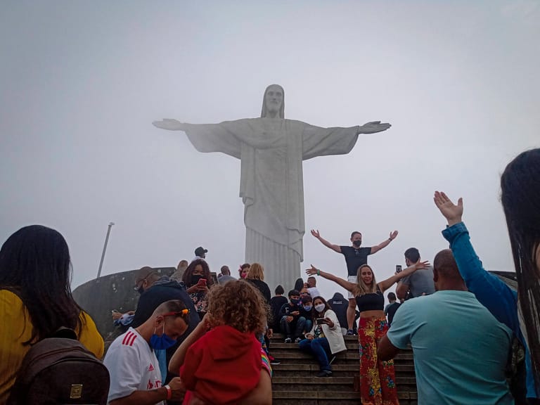 Touristen in Rio de Janeiro: Die Einreise nach Brasilien ist nur für Geimpfte möglich.