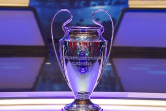 Der Henkelpott: Noch acht Teams sind im Rennen um den Champions-League-Pokal.