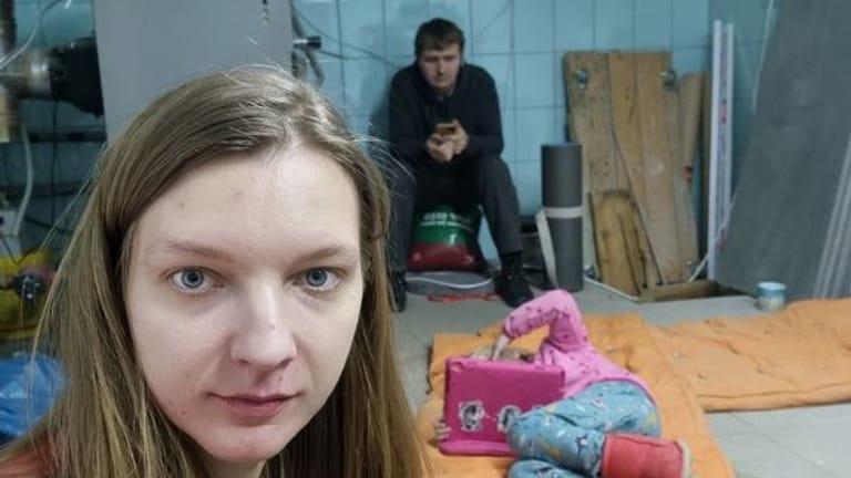 Raketen-Alarm: Kurz nach dem Interview musste Lidia mit ihrer fünfjährigen Tochter Anna in den Keller fliehen