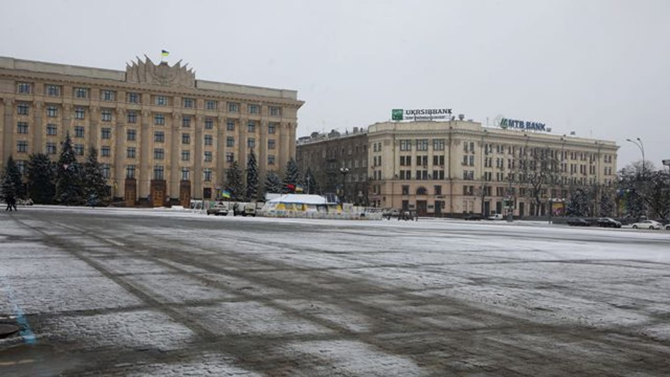 Ein zentraler Platz in Charkiw im Nordosten der Ukraine.