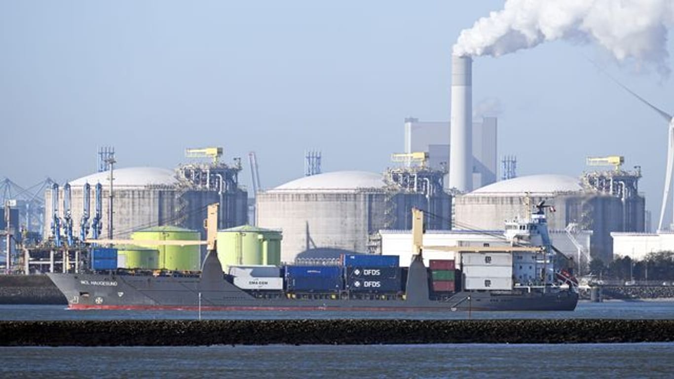 LNG-Importterminal in Rotterdam