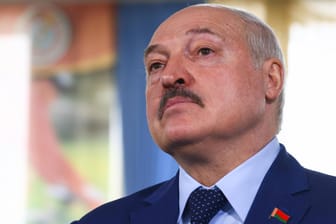 Alexander Lukaschenko: Der belarussische Präsident weist den Vorwurf zurück, sich im Krieg gegen die Ukraine mit Russland zu verbünden.