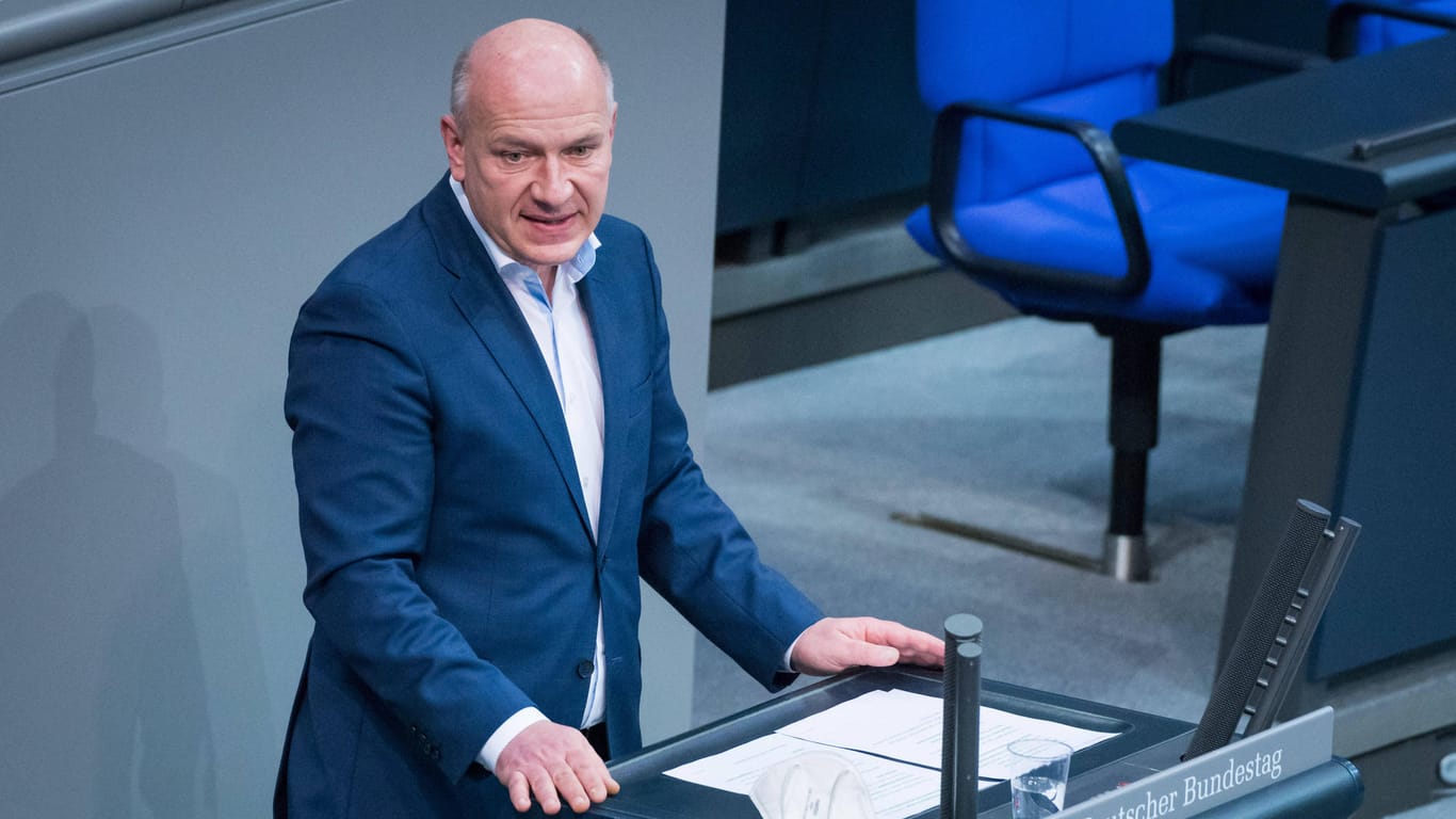 Kai Wegner (CDU) spricht im Bundestag in Berlin (Archivbild): Der Politiker fordert ein deutliches Zeichen gegen Wladimir Putin.
