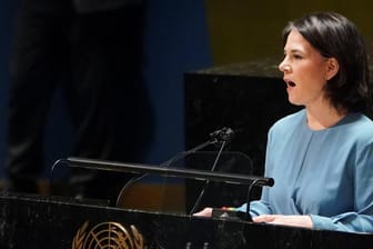 Annalena Baerbock spricht bei der UN-Vollversammlung in New York: Sie warf Russland "dreiste Lügen" vor.