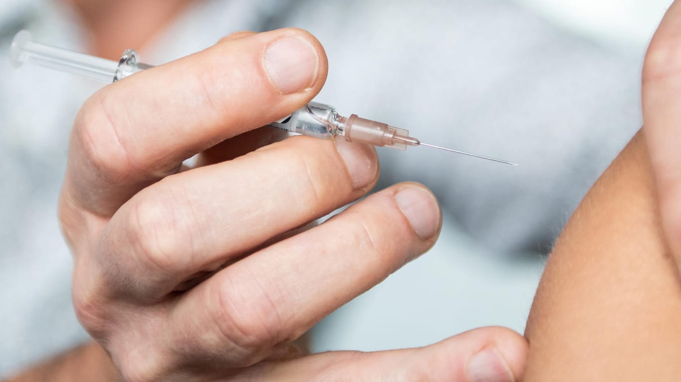 HPV-Impfung: Für den bestmöglichen Schutz vor Humanen Papillomviren (HPV) braucht es zwei bis drei Impfungen.