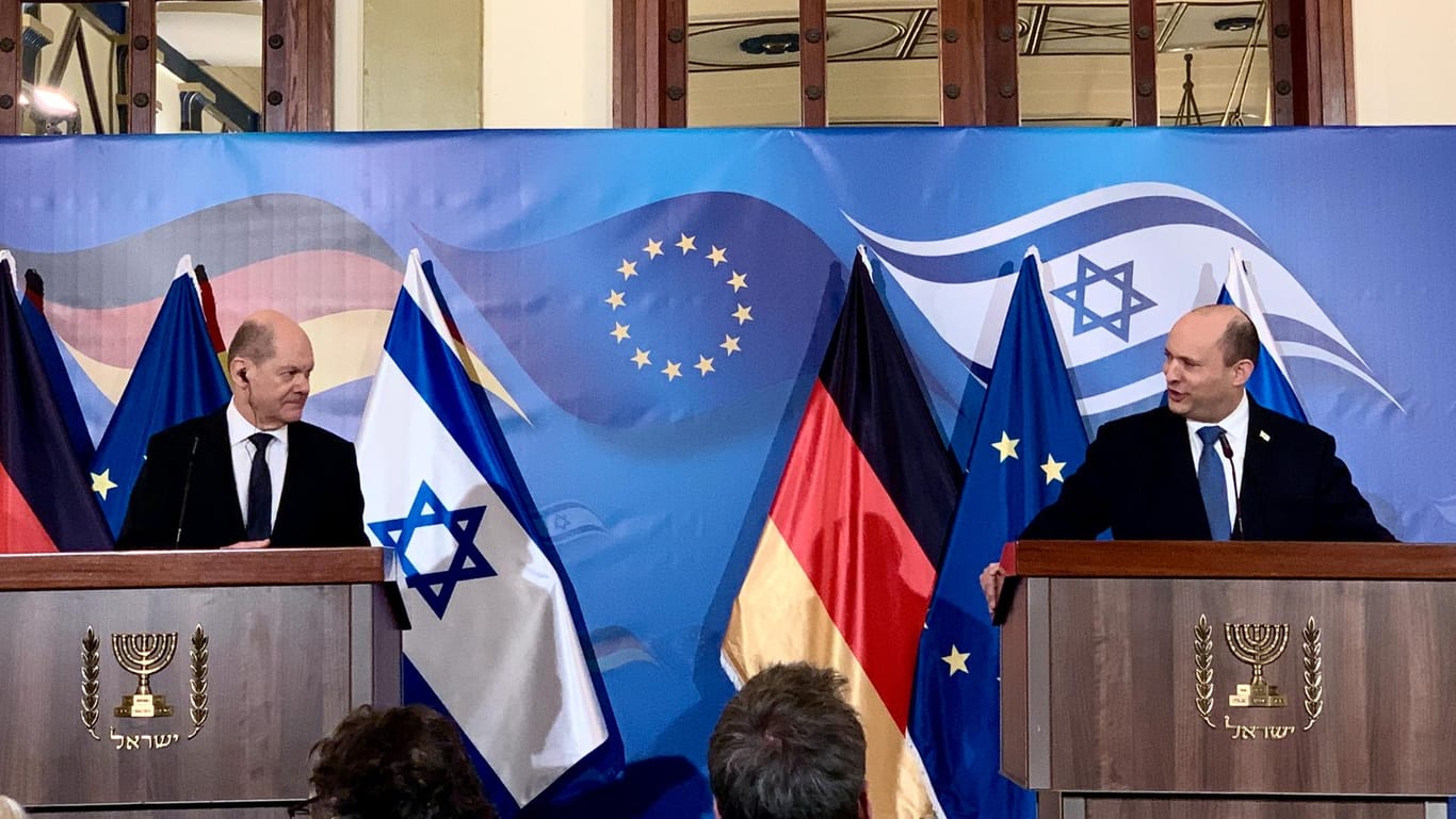 Schulterschluss in Jerusalem: Kanzler Scholz und Israels Ministerpräsident Bennett.