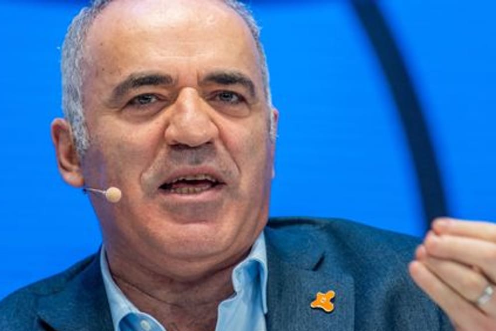 Ex-Schachweltmeister Garri Kasparow kritisiert Wladimir Putin.
