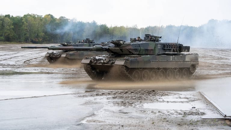 Kampfpanzer Leopard 2 der Bundeswehr (Symbolbild): Der Rüstungskonzern Rheinmetall will die Bundeswehr bei der Aufrüstung unterstützen.