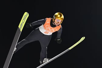 Die deutsche Skispringerin Katharina Althaus kehrt nach einer Corona-Infektion zurück.