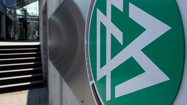 Beim Deutschen Fußball-Bund gab es Durchsuchungen.