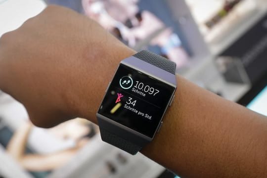 Die Fitnessarmband-Firma Fitbit ruft ihre Smartwatch Ionic zurück.