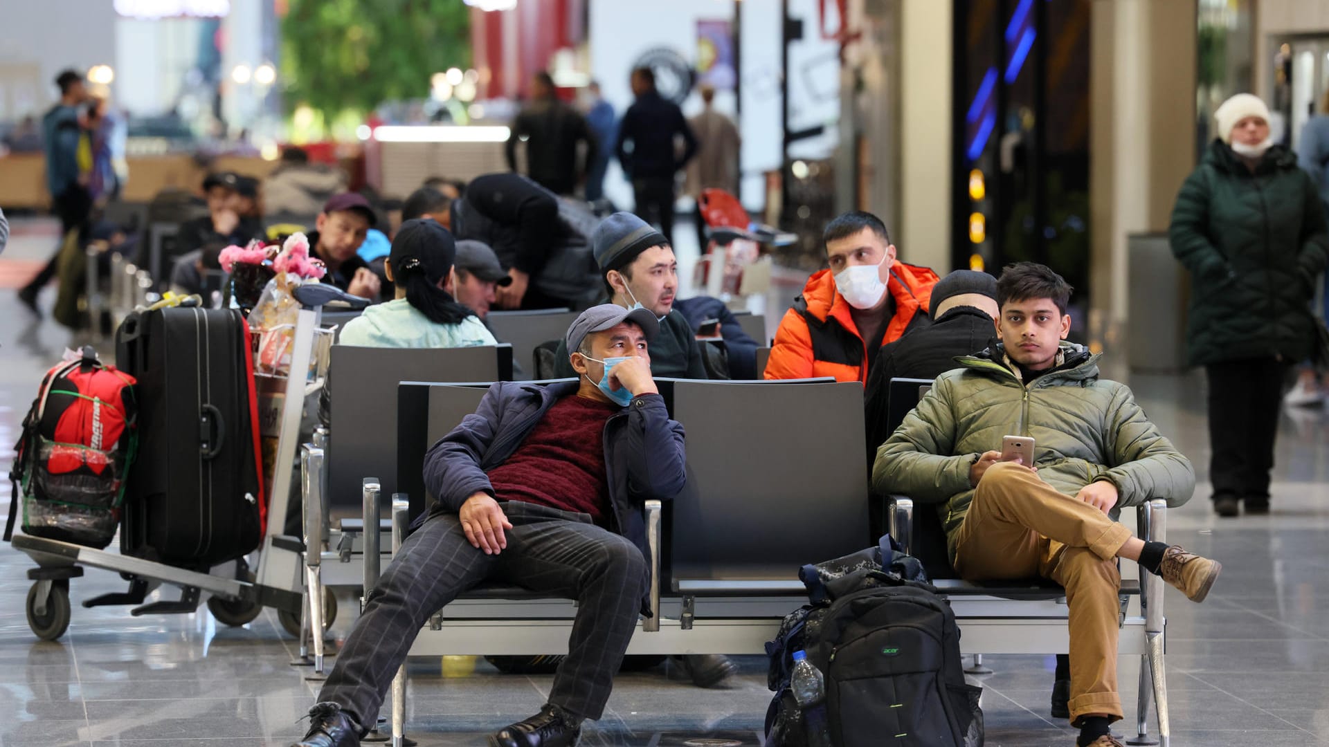 Flughafen Moskau: Mittlerweile haben viele Länder ihren Luftraum für die Russen gesperrt.