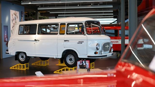 Im März 1962 wurde der Barkas 1000 auf der Leipziger Frühjahrsmesse der Weltöffentlichkeit vorgestellt.