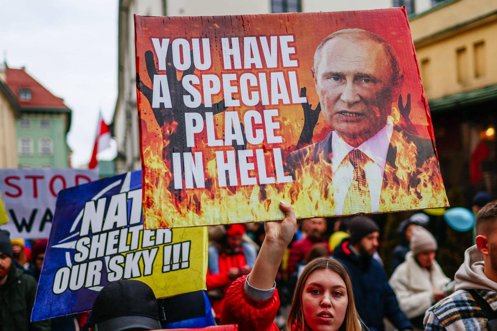 Proteste gegen Wladimir Putin in Polen: Deutschlands östliche Nachbarn begrüßen den deutschen Kurswechsel in der Russland-Politik.