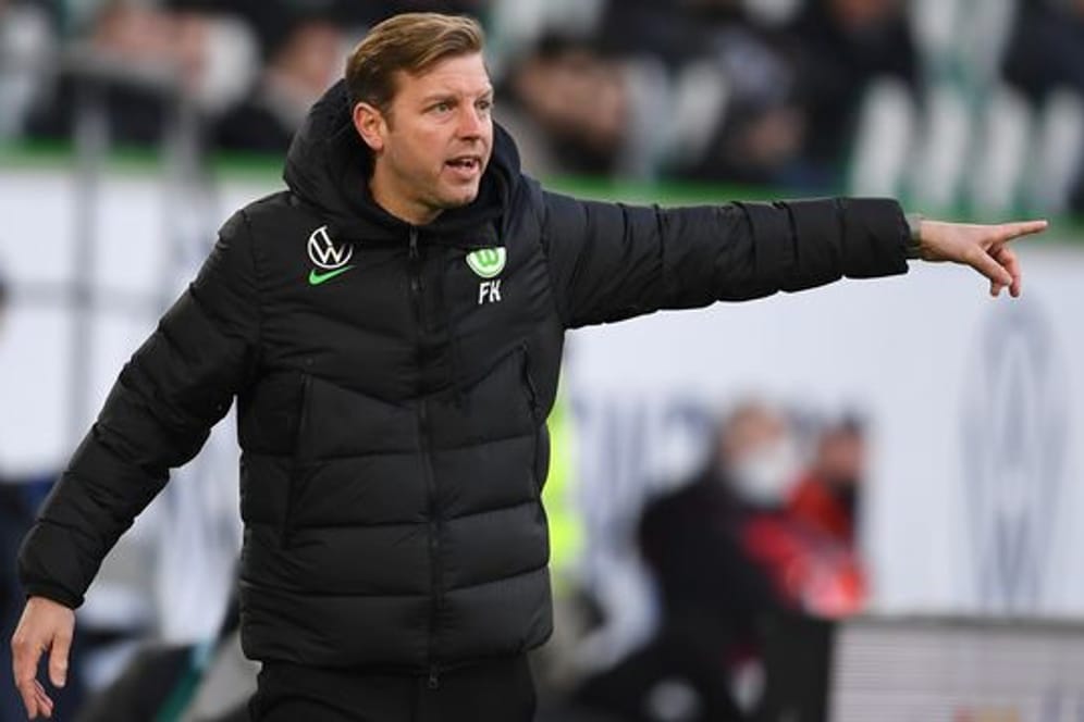 Wolfsburgs Trainer Florian Kohfeldt gibt seiner Mannschaft die Richtung vor.