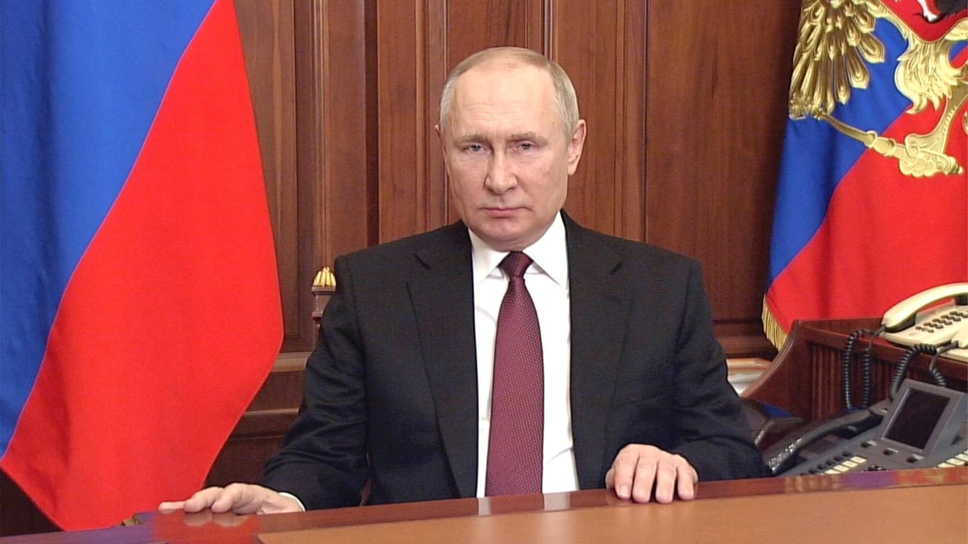 Putin, nach Kreml-Informationen am 24. Februar: Zu sehen ist sein Schreibtisch im Kreml.