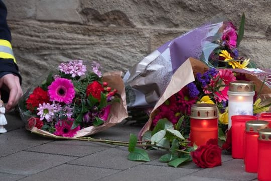 Schweigeminute für die in Rheinland-Pfalz getöteten Polizisten