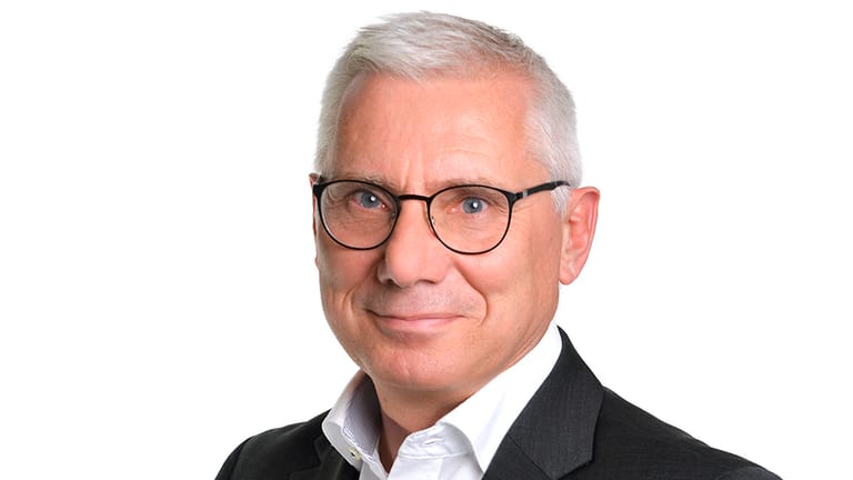 Ist Professor für Kirchenrecht und kirchliche Rechtsgeschichte in Freiburg: Georg Bier.