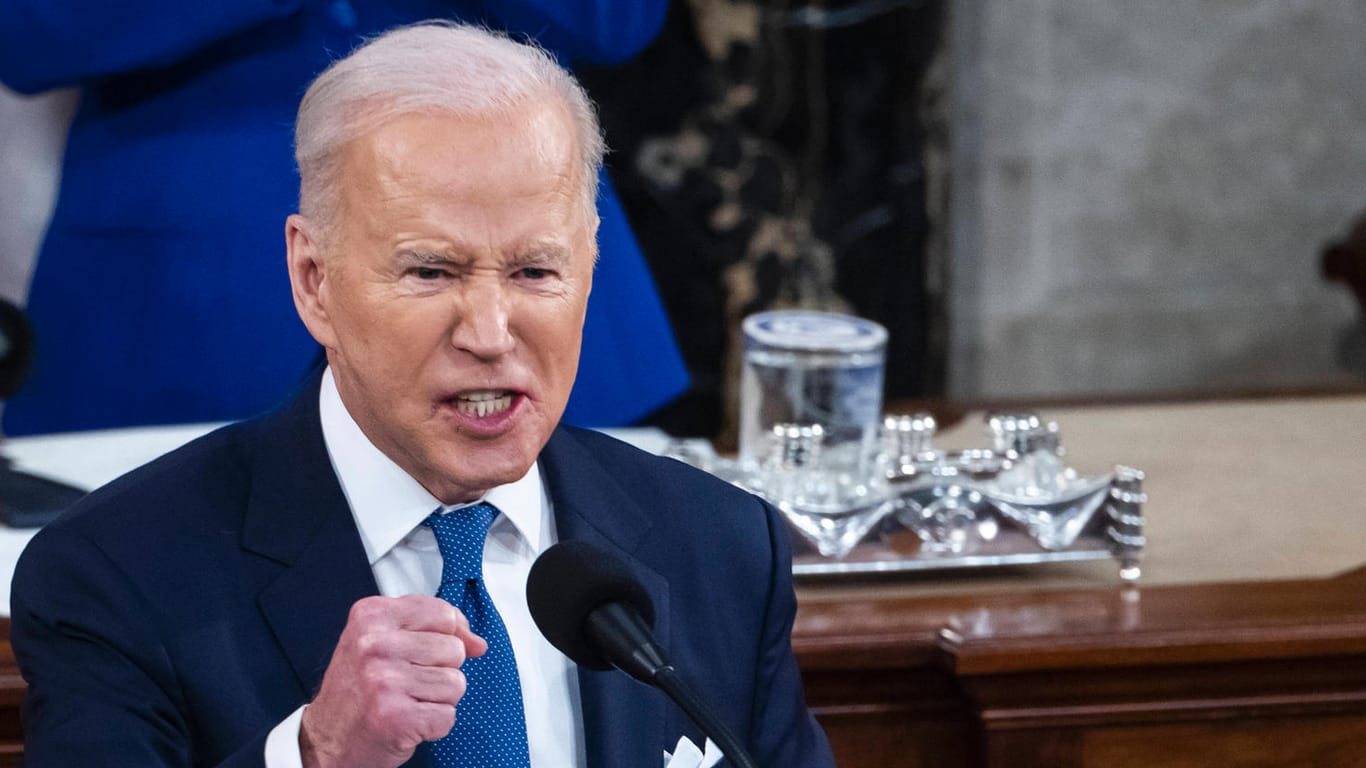 Joe Biden: Die USA gehen mit Sanktionen gegen russische Oligarchen vor.
