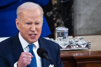 Joe Biden: Die USA gehen mit Sanktionen gegen russische Oligarchen vor.