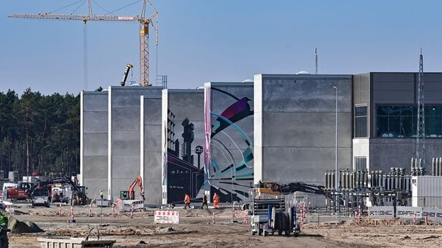 Die Baustelle der Tesla-Fabrik in Grünheide