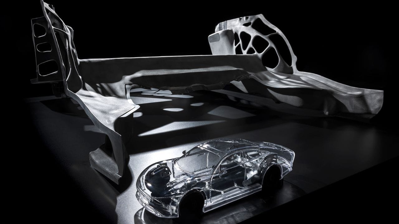 Bauteil mit Anleihen vom Knochenbau: Ein Alugussteil für das Heck der Mercedes-Studie Vision EQXX. Bauteil mit Anleihen vom Knochenbau: Ein Alugussteil für das Heck der Mercedes-Studie Vision EQXX.