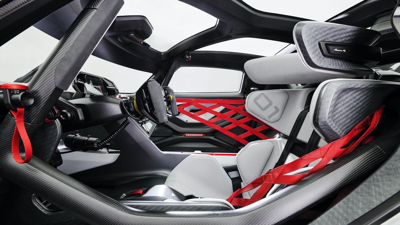 Skelettiert: So sieht ein Blick in den Rennwagen Mission R aus. Skelettiert: So sieht ein Blick in den Rennwagen Mission R aus.