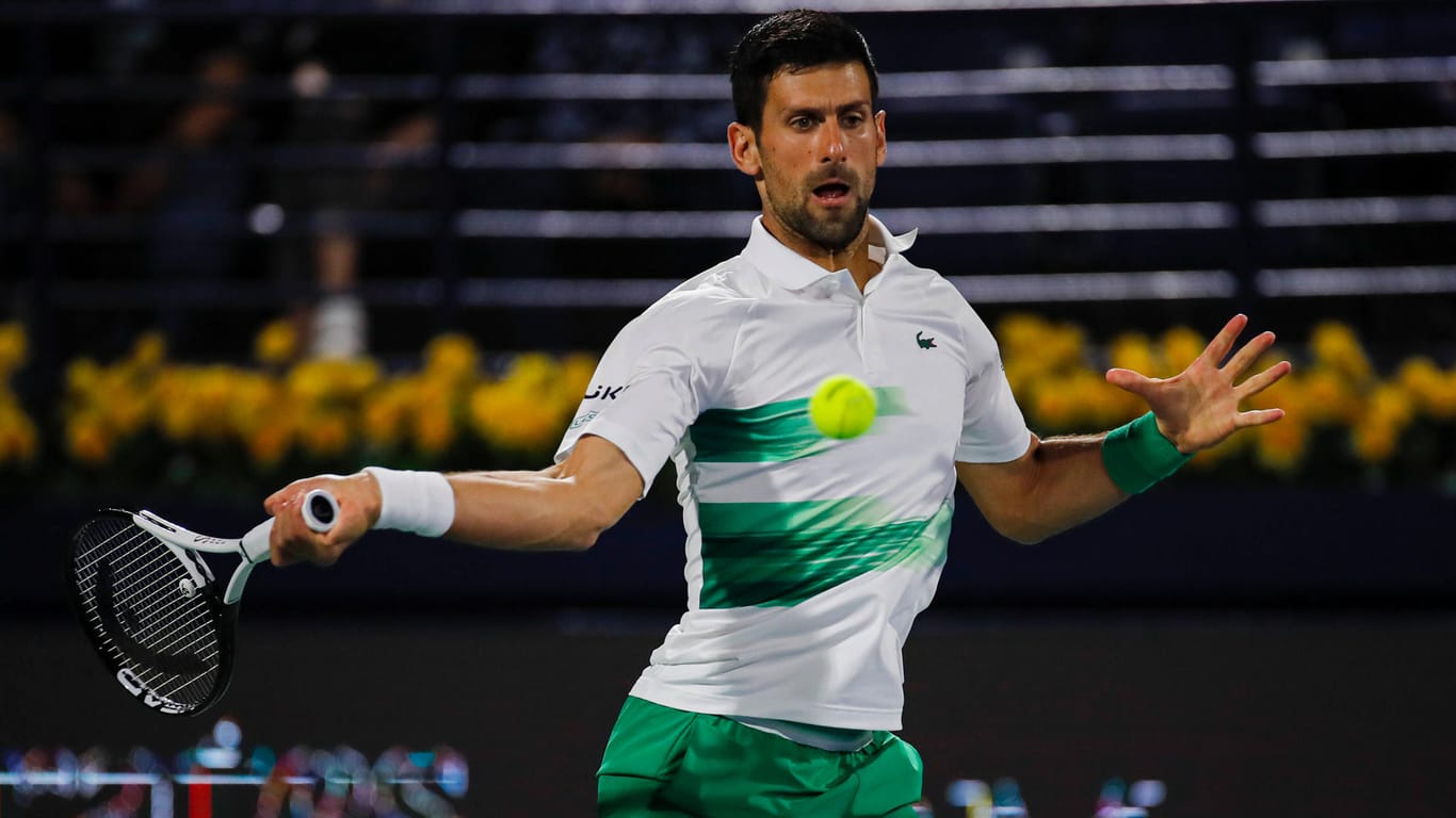Novak Djokovic: Die ehemalige Nummer eins der Tenniswelt könnte an den French Open teilnehmen.