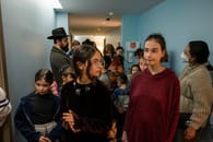 105 jüdische Kinder aus Ukraine in..