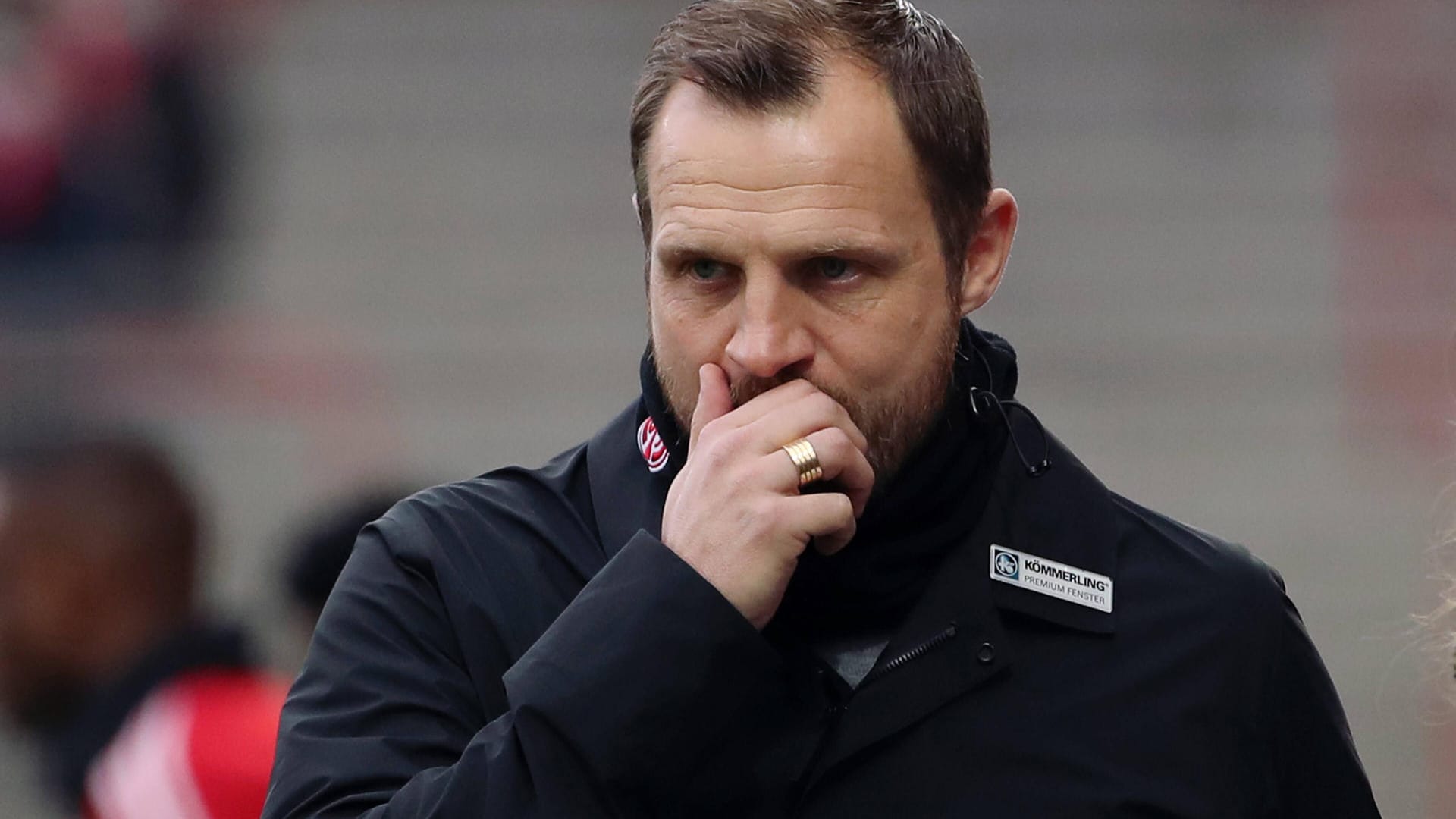 Bo Svensson: Der Mainzer Trainer muss coronabedingt auf einige seiner Spieler verzichten. Bo Svensson: Der Mainzer Trainer muss coronabedingt auf einige seiner Spieler verzichten.