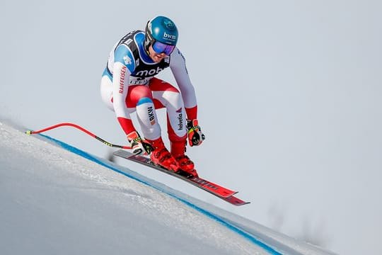 Der Skirennfahrer Niels Hintermann aus der Schweiz gewann zeitgleich mit dem Kanadier Cameron Alexander die Abfahrt in Kvitfjell.