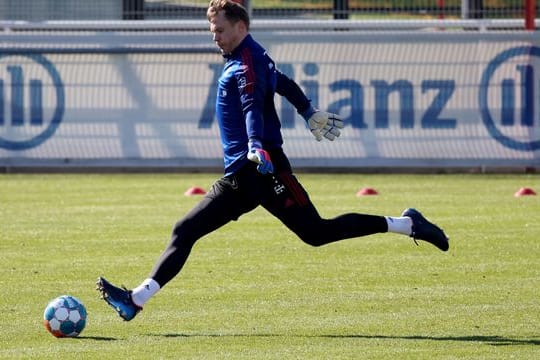 Bayern-Torhüter Manuel Neuer wird beim Topspiel gegen Bayer Leverkusen fehlen.
