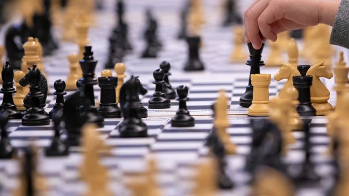 Die Schach-Bundesliga steht vor einer Regeländerung aufgrund des Ukraine-Kriegs.
