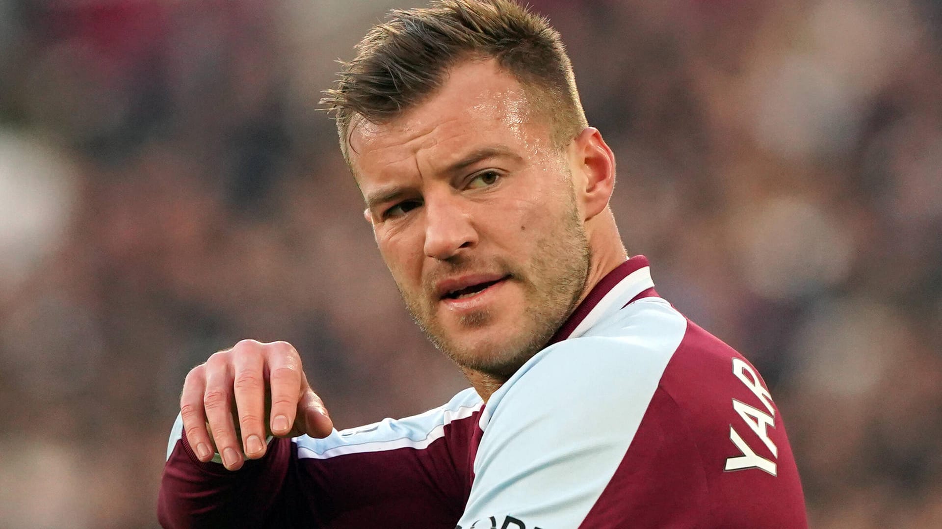 Andrej Jarmolenko: Der frühere BVB-Stürmer wird vorerst nicht mehr für West Ham auflaufen. Andrej Jarmolenko: Der frühere BVB-Stürmer wird vorerst nicht mehr für West Ham auflaufen.