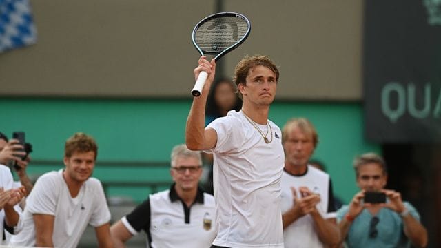 Steht mit den deutschen Tennis-Herren unter Druck: Alexander Zverev. Steht mit den deutschen Tennis-Herren unter Druck: Alexander Zverev.