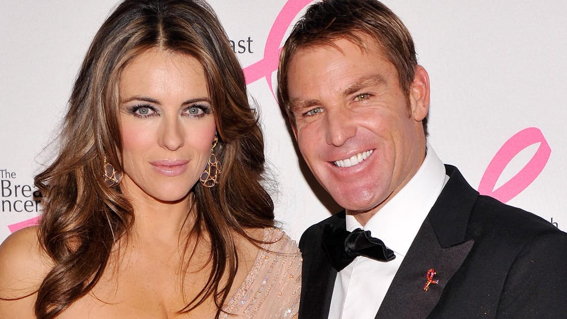 Liz Hurley und Shane Warne 2021 bei einer Veranstaltung in New York: Der frühere Cricket-Profi ist verstorben.