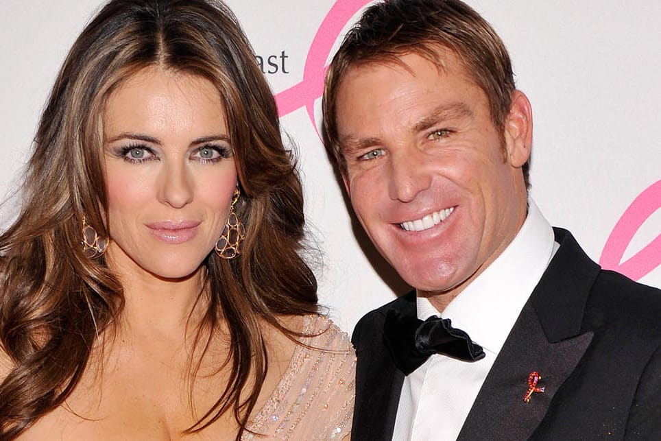 Liz Hurley und Shane Warne 2021 bei einer Veranstaltung in New York: Der frühere Cricket-Profi ist verstorben.