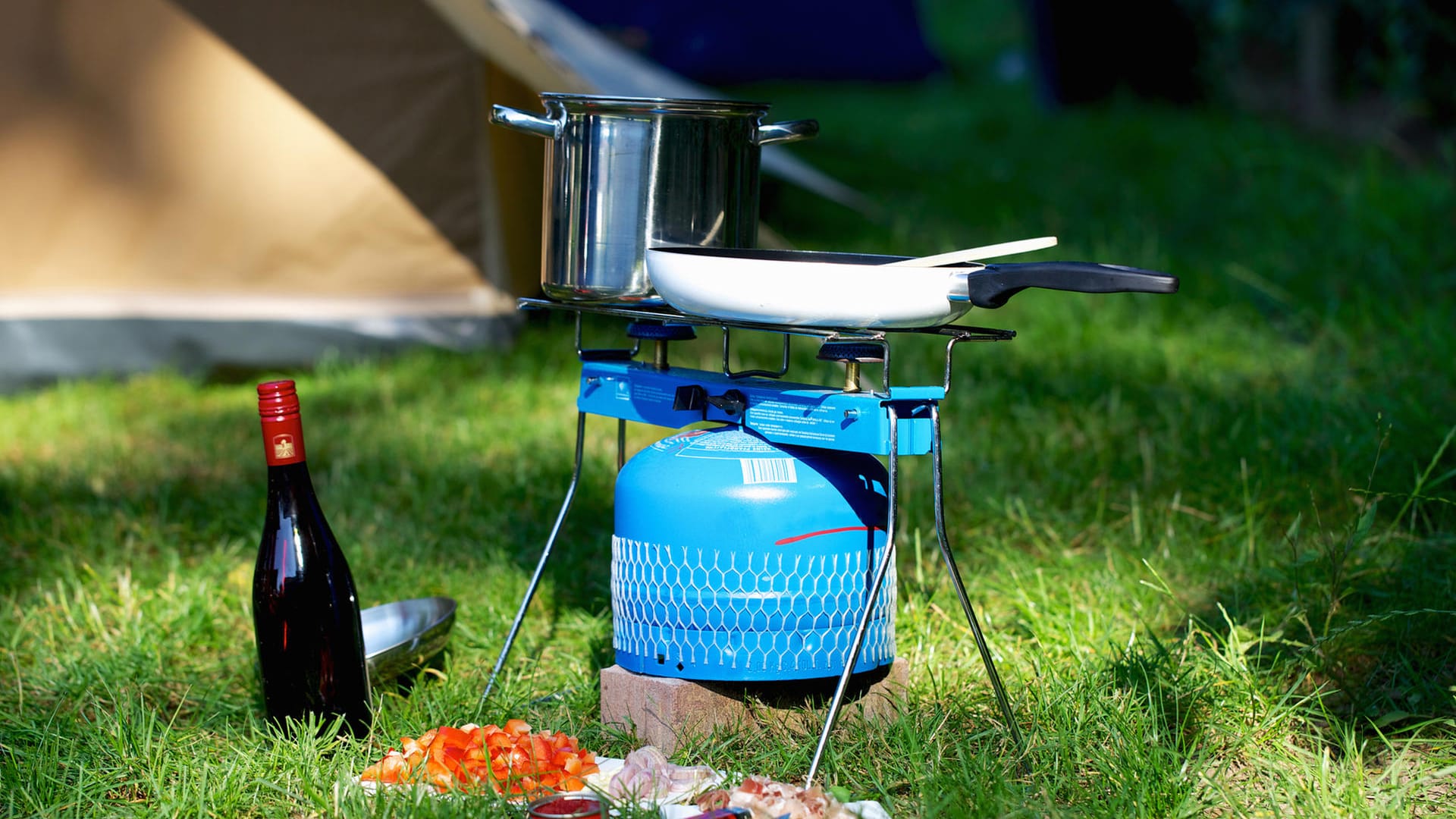 Campingkocher: Einige Gasflaschen können erneut befüllt werden.