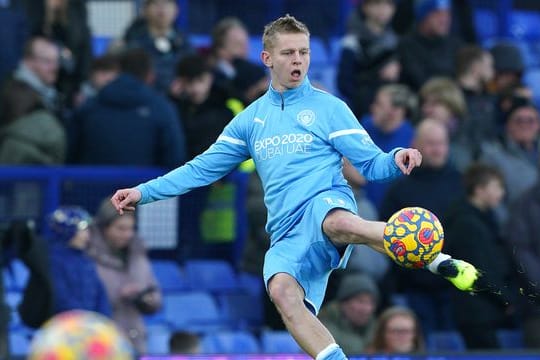 Der Ukrainer Oleksandr Sintschenko steht bei Manchester City unter Vertrag.