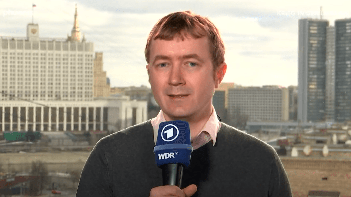 Moskau-Korrespondent der ARD Demian von Osten: Der Sender stellt seine Berichterstattung in Russland vorerst ein.