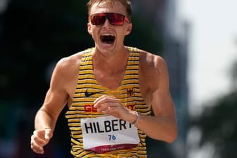 Das Geher-Team um Jonathan Hilbert, hier bei den Olympischen Spielen 2021, gewann Bronze.