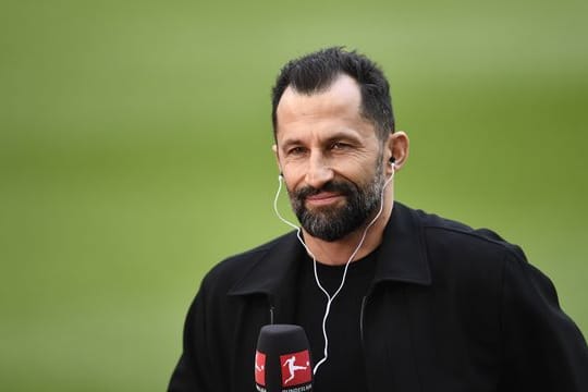 Bayern-Sportvorstand Hasan Salihamidzic fehlte wegen eines positiven Corona-Schnelltests.