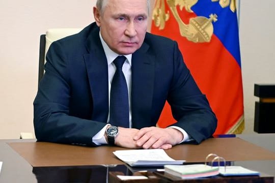 Wladimir Putin: Die wichtigste Forderung ist die Entmilitarisierung der Ukraine.