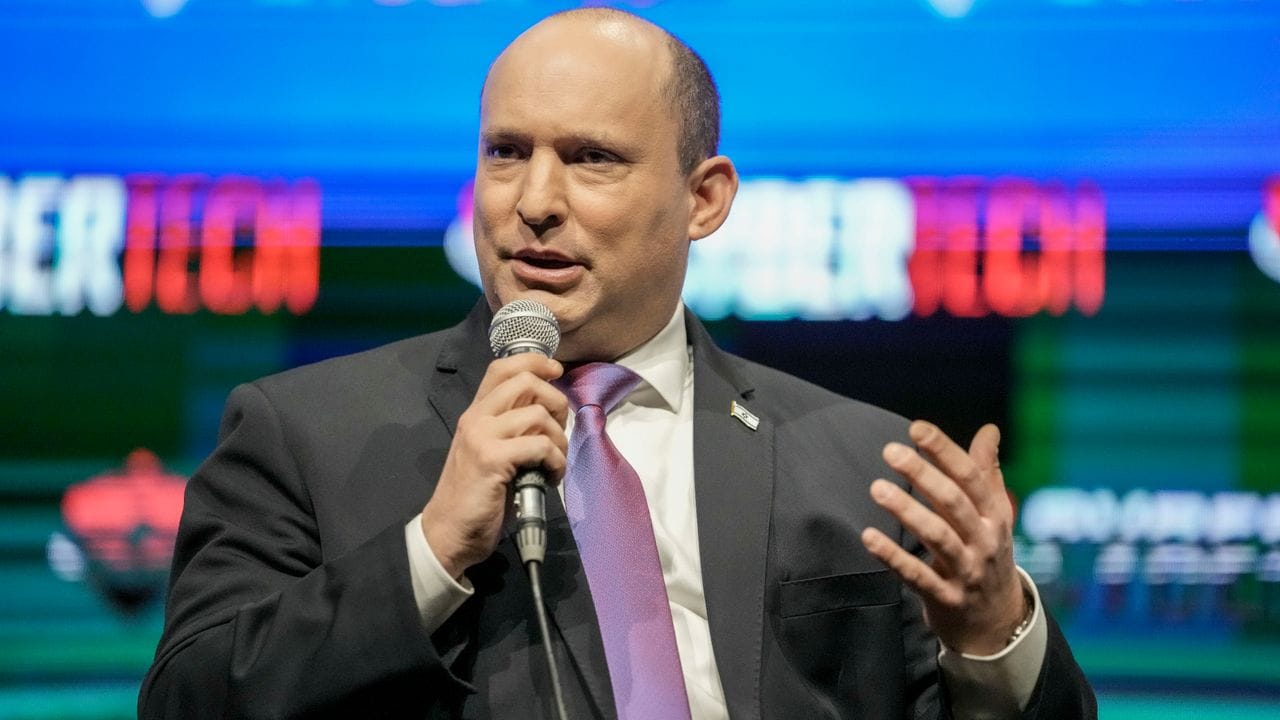 Israels Ministerpräsident Naftali Bennett hat mit Wladimir Putin über den Krieg in der Ukraine gesprochen.