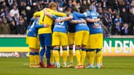3. Liga: Magdeburg spielt in Ukraine-Farben – FCK siegt knapp