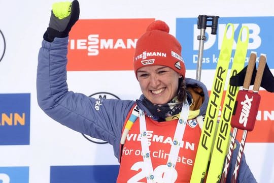 Die Biathletin Denise Herrmann geht nach ihrem Sieg im Sprint als Erste in das Verfolgungsrennen.