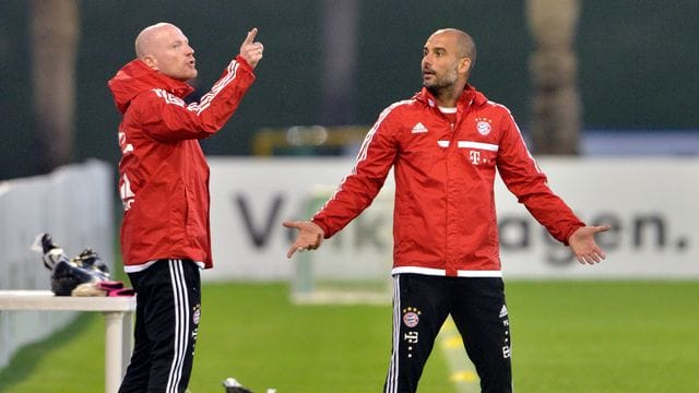 Matthias Sammer (l) und Pep Guardiola bei einem Trainingslager der Bayern im Jahr 2014. Matthias Sammer (l) und Pep Guardiola bei einem Trainingslager der Bayern im Jahr 2014.